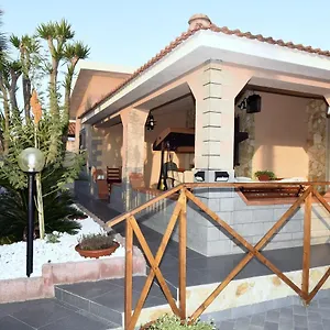 casa-di-alice-a-250-metri-dal-mare.sicilyhotelsitaly.net/