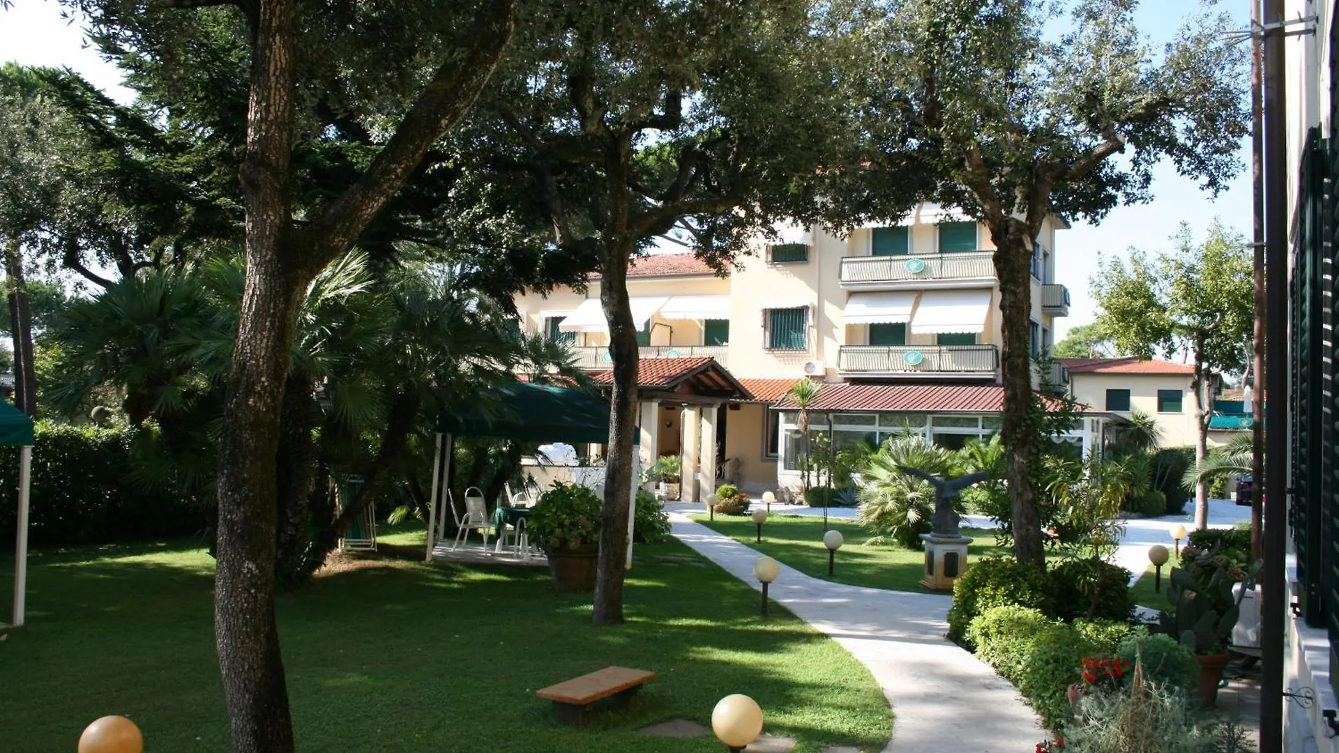 ****  Hotel Verdemare マリーナ・ディ・ピエトラサンタ イタリア