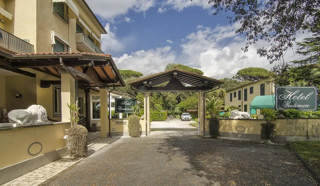 Hotel Verdemare マリーナ・ディ・ピエトラサンタ 4*,  イタリア